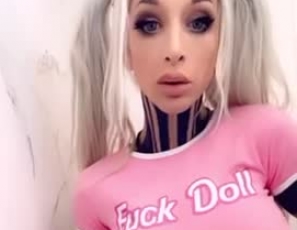 Fuck-Doll-video